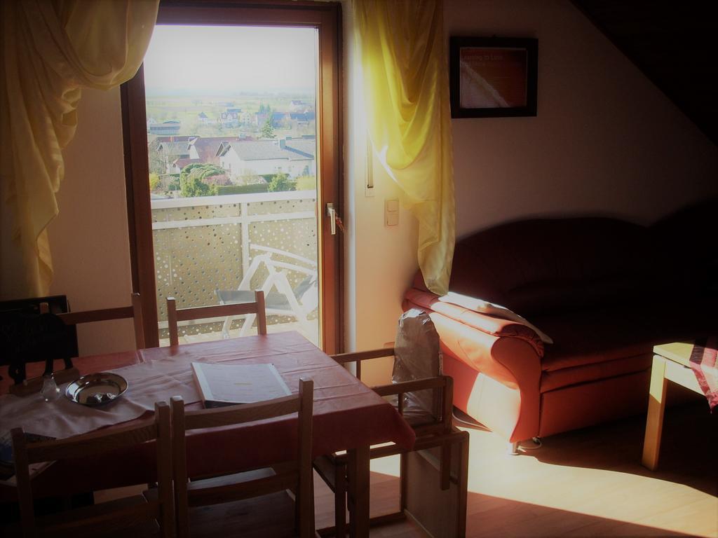 Ferienwohnung Lahntal/Taunus Huttenberg ภายนอก รูปภาพ